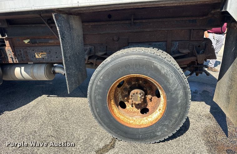 image for item EF2178 2005 Chevrolet C7500 dump truck