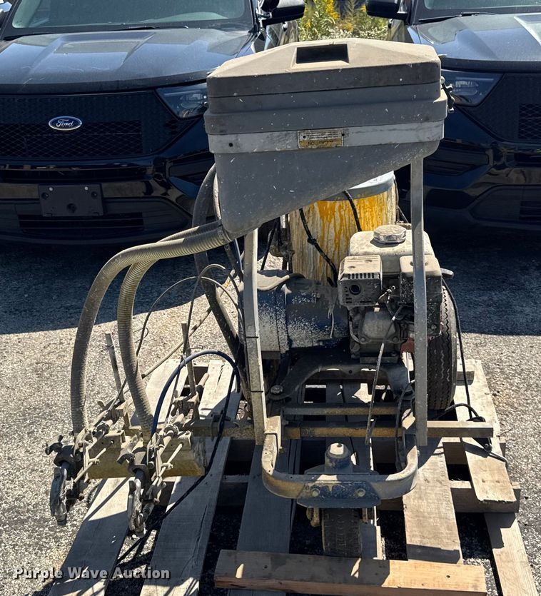 image for item EF2179 Graco Line Lazer IV 5900 paint striper