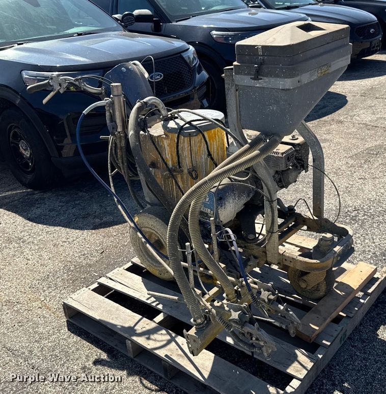 image for item EF2179 Graco Line Lazer IV 5900 paint striper