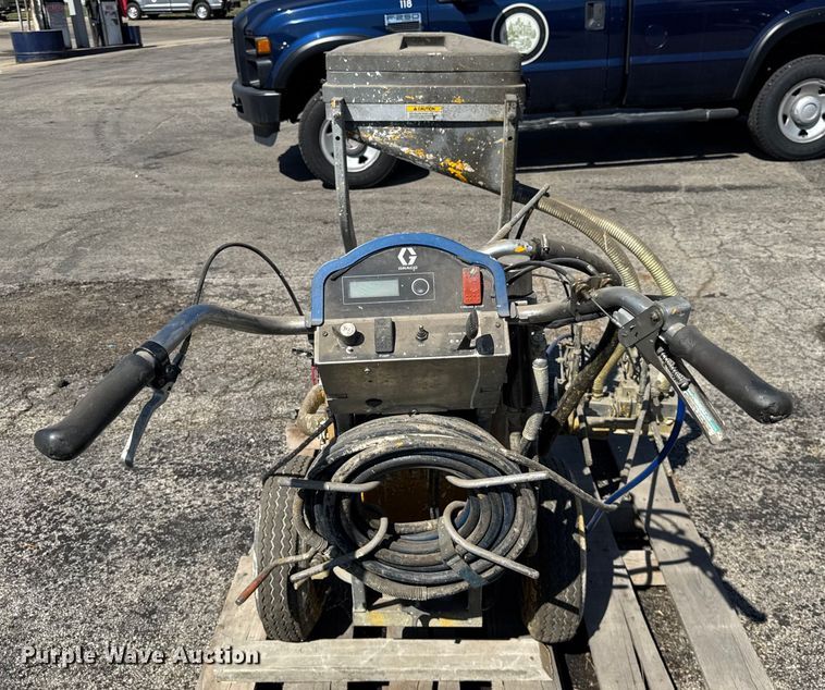 image for item EF2179 Graco Line Lazer IV 5900 paint striper