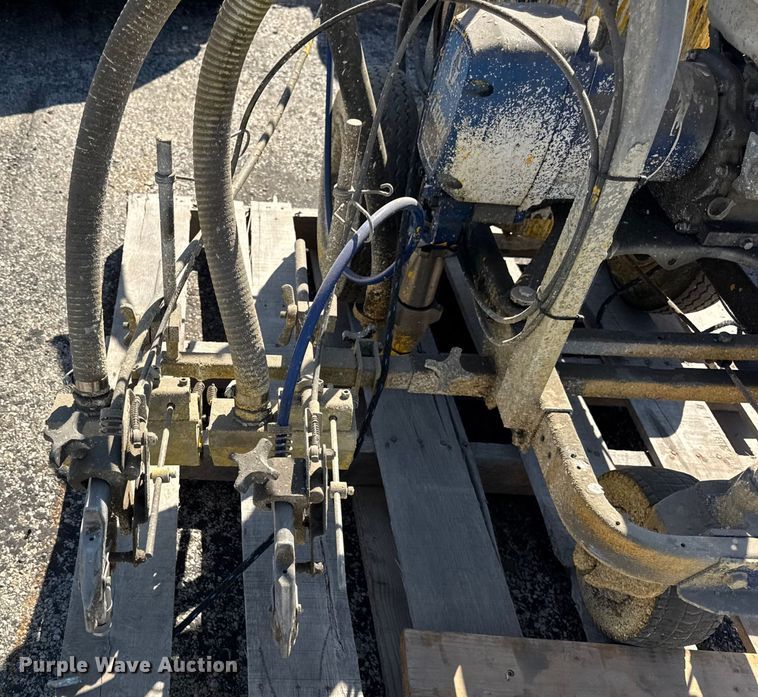 image for item EF2179 Graco Line Lazer IV 5900 paint striper