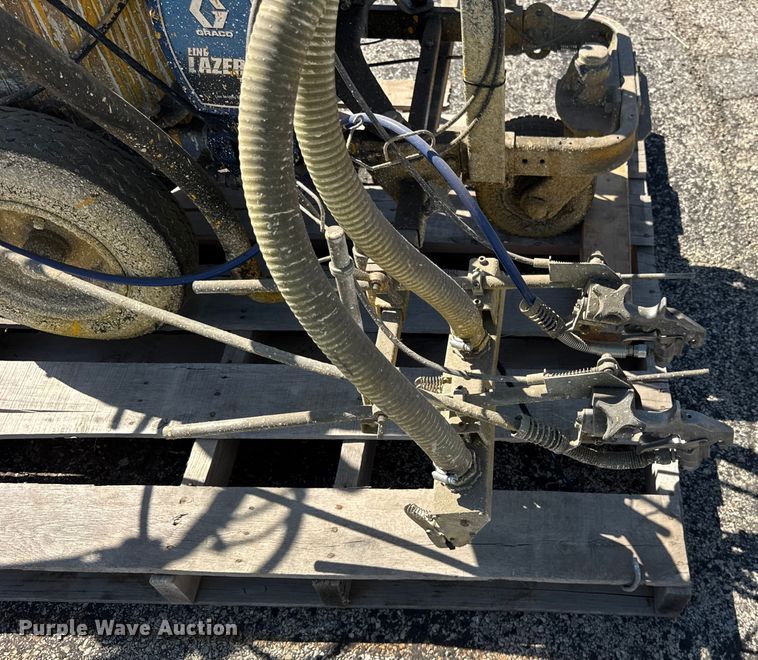 image for item EF2179 Graco Line Lazer IV 5900 paint striper