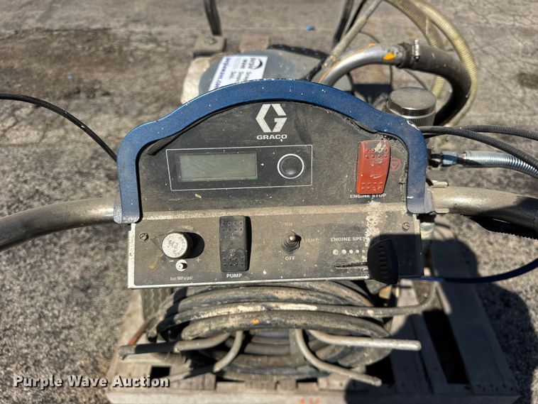 image for item EF2179 Graco Line Lazer IV 5900 paint striper