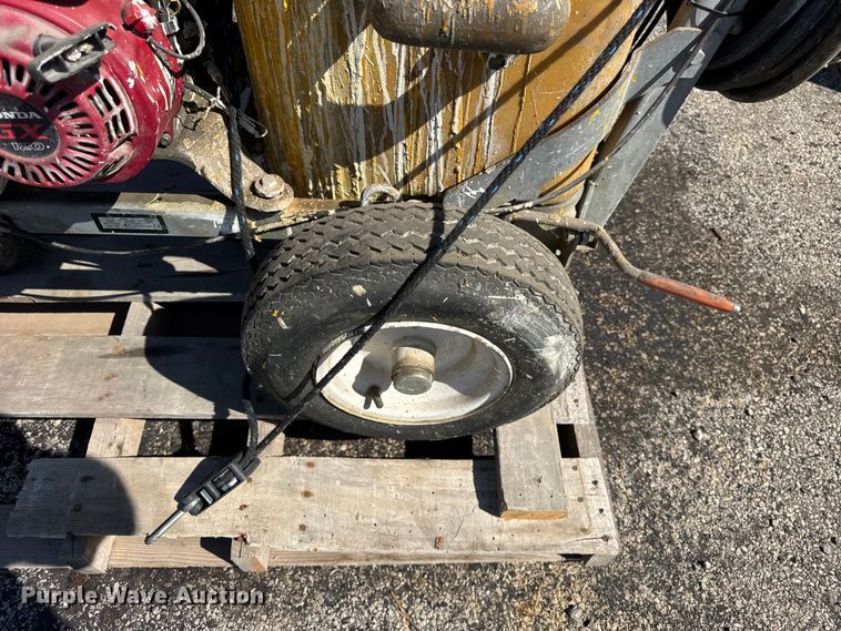 image for item EF2179 Graco Line Lazer IV 5900 paint striper