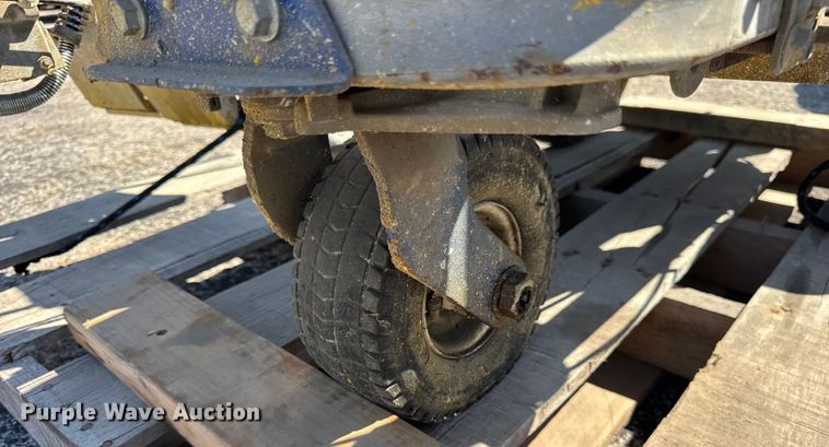 image for item EF2179 Graco Line Lazer IV 5900 paint striper