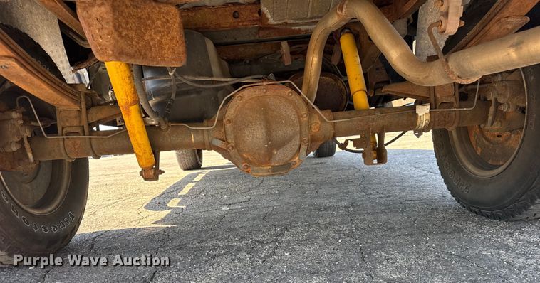 image for item EF2182 2001 Ford F150 SuperCrew pickup truck