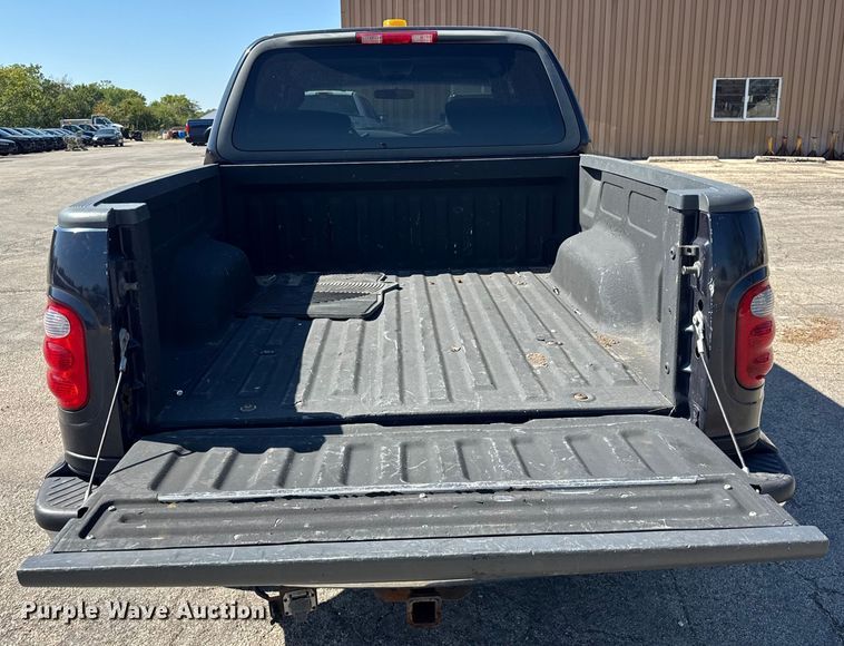 image for item EF2182 2001 Ford F150 SuperCrew pickup truck