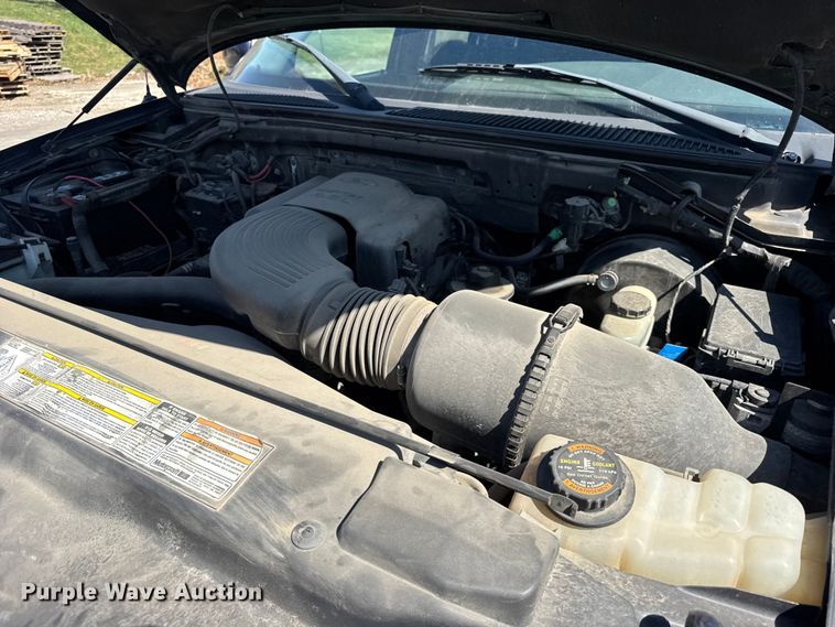 image for item EF2182 2001 Ford F150 SuperCrew pickup truck