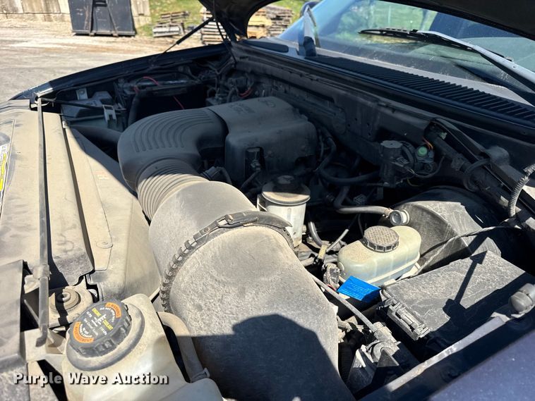 image for item EF2182 2001 Ford F150 SuperCrew pickup truck