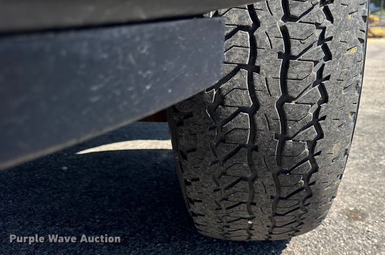 image for item EF2182 2001 Ford F150 SuperCrew pickup truck