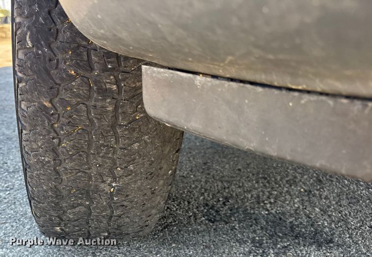 image for item EF2182 2001 Ford F150 SuperCrew pickup truck