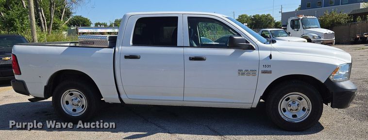 image for item EG8206 2015 Dodge Ram 1500 Crew Cab pickup truck