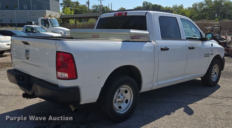 image for item EG8206 2015 Dodge Ram 1500 Crew Cab pickup truck