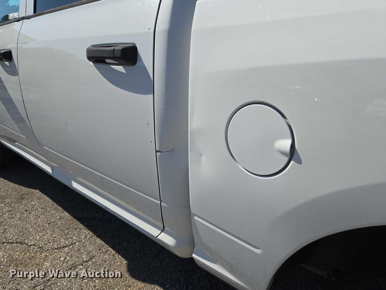 image for item EG8206 2015 Dodge Ram 1500 Crew Cab pickup truck