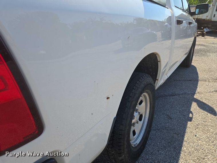 image for item EG8206 2015 Dodge Ram 1500 Crew Cab pickup truck