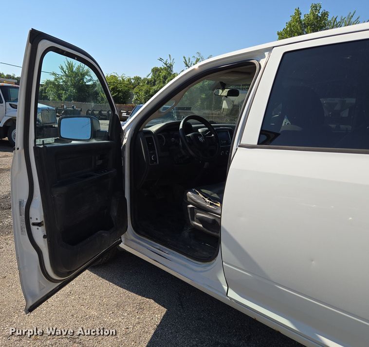 image for item EG8206 2015 Dodge Ram 1500 Crew Cab pickup truck