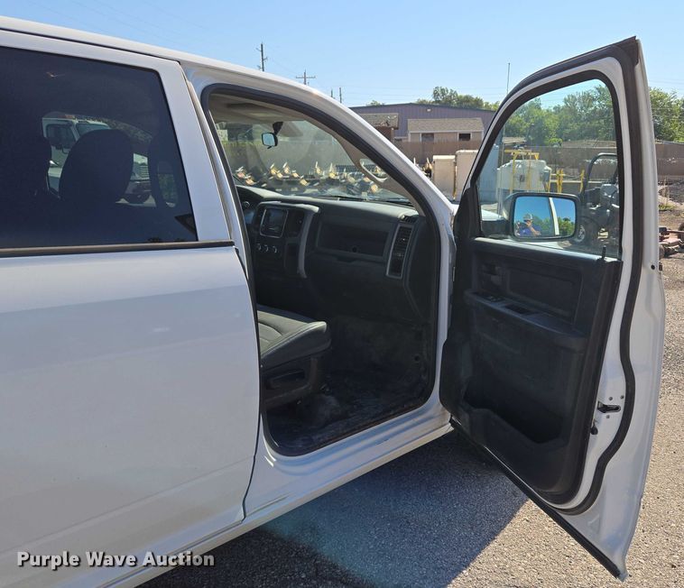 image for item EG8206 2015 Dodge Ram 1500 Crew Cab pickup truck