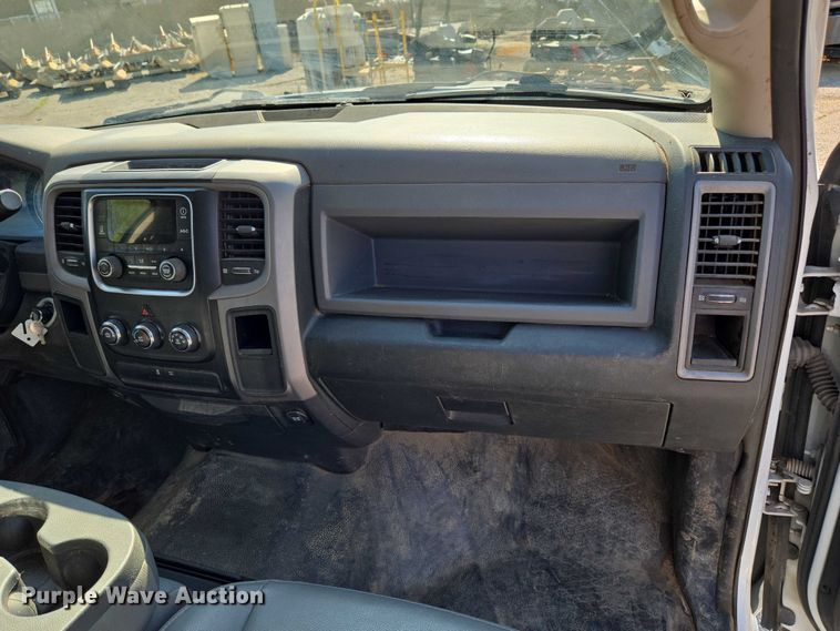 image for item EG8206 2015 Dodge Ram 1500 Crew Cab pickup truck