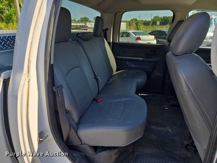 image for item EG8206 2015 Dodge Ram 1500 Crew Cab pickup truck