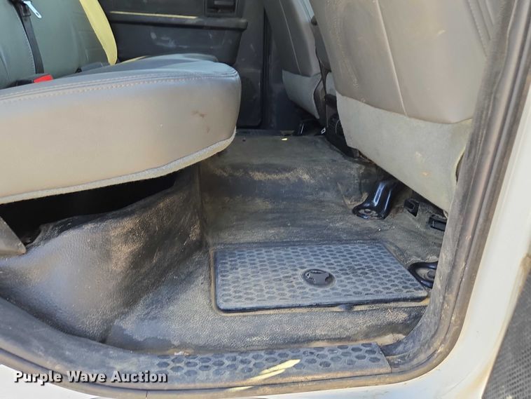 image for item EG8206 2015 Dodge Ram 1500 Crew Cab pickup truck