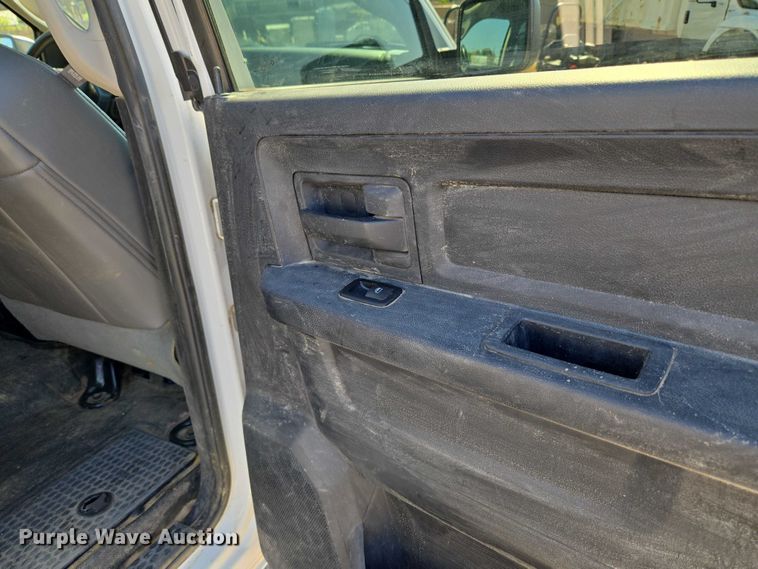 image for item EG8206 2015 Dodge Ram 1500 Crew Cab pickup truck