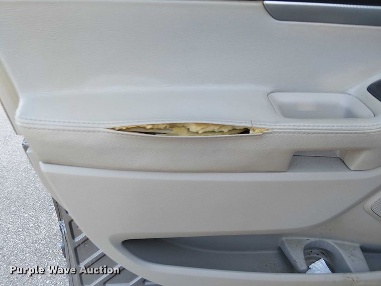 image for item EG8552 2011 Ford Explorer SUV