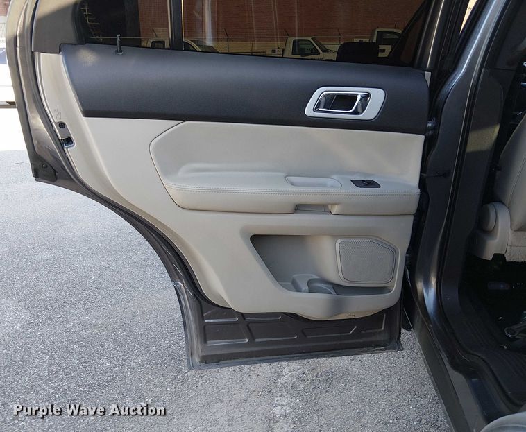 image for item EG8552 2011 Ford Explorer SUV