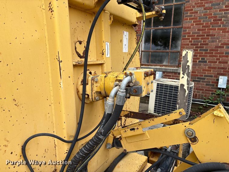 image for item EG8622 Alamo HY15 batwing rotary mower