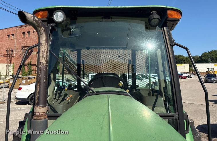 image for item EG8623 2013 John Deere 5085M MFWD tractor