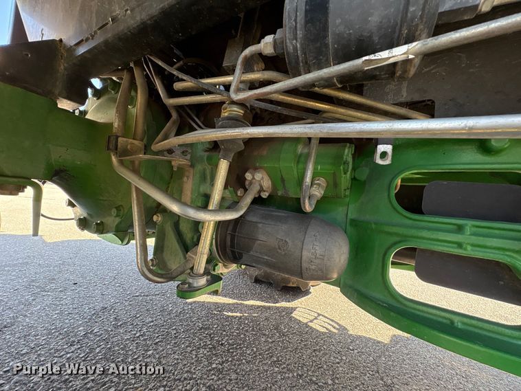 image for item EG8623 2013 John Deere 5085M MFWD tractor