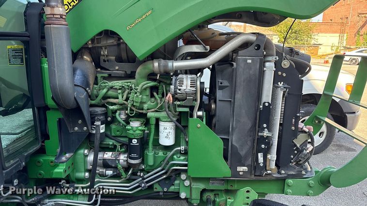 image for item EG8623 2013 John Deere 5085M MFWD tractor
