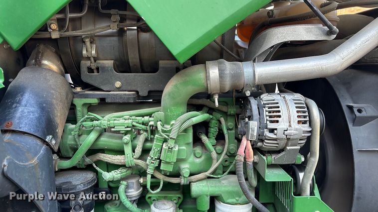 image for item EG8623 2013 John Deere 5085M MFWD tractor