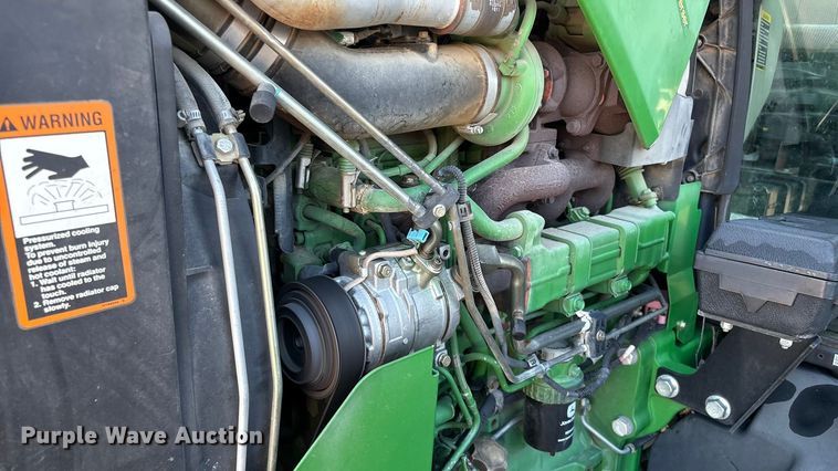 image for item EG8623 2013 John Deere 5085M MFWD tractor