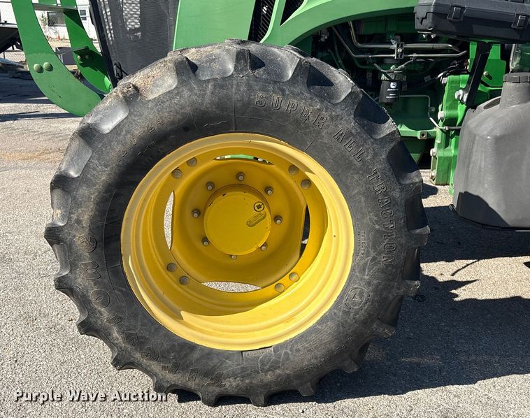 image for item EG8623 2013 John Deere 5085M MFWD tractor