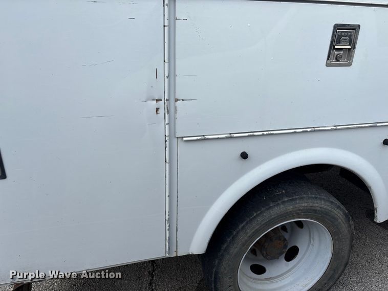 image for item EG8624 2008 Ford F450 Super Duty utility / service truck