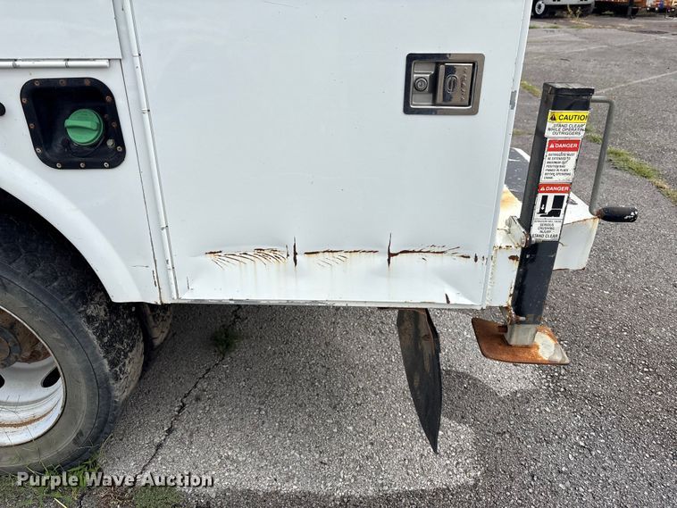 image for item EG8624 2008 Ford F450 Super Duty utility / service truck