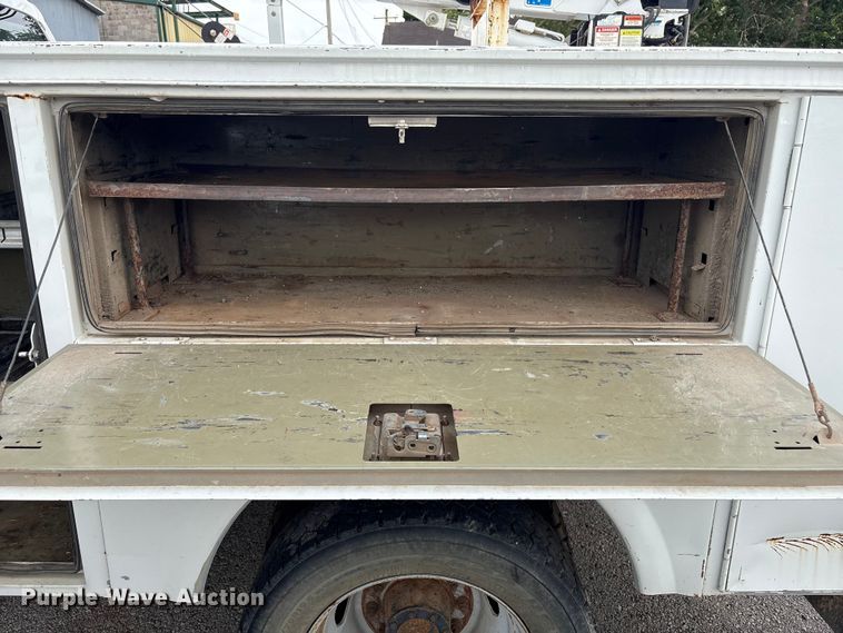 image for item EG8624 2008 Ford F450 Super Duty utility / service truck