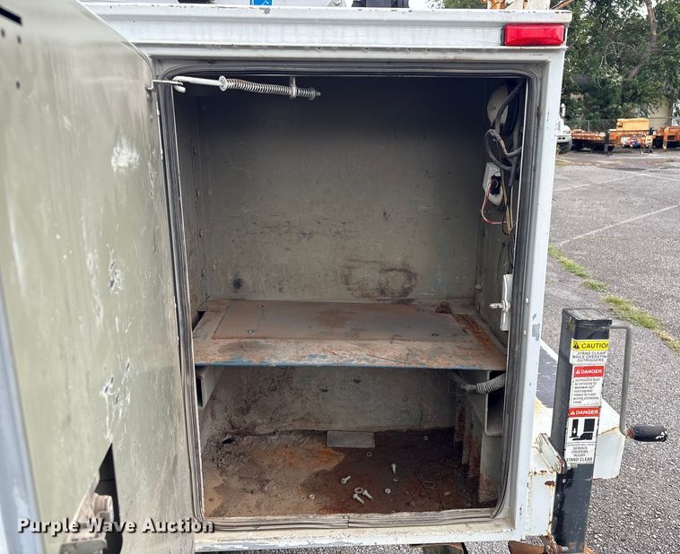 image for item EG8624 2008 Ford F450 Super Duty utility / service truck