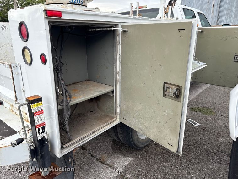 image for item EG8624 2008 Ford F450 Super Duty utility / service truck