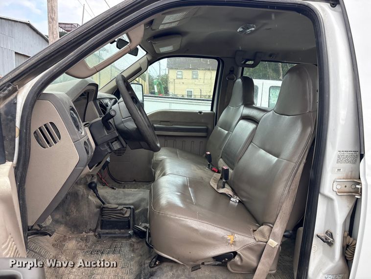 image for item EG8624 2008 Ford F450 Super Duty utility / service truck