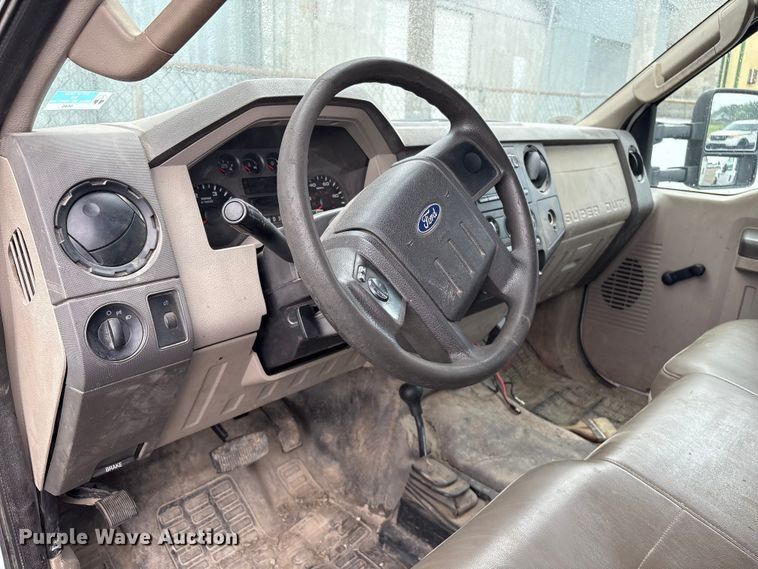 image for item EG8624 2008 Ford F450 Super Duty utility / service truck