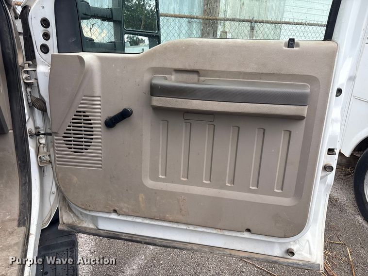 image for item EG8624 2008 Ford F450 Super Duty utility / service truck