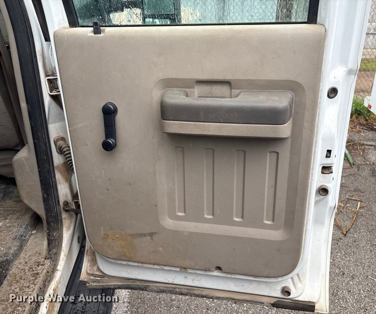 image for item EG8624 2008 Ford F450 Super Duty utility / service truck