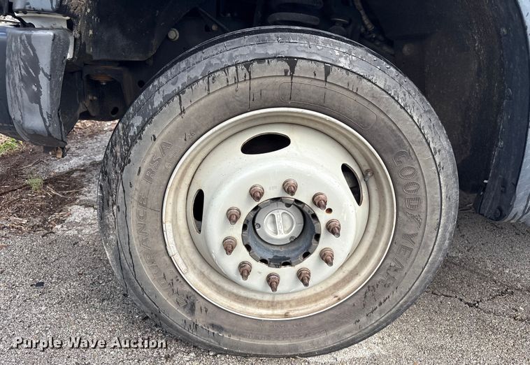 image for item EG8624 2008 Ford F450 Super Duty utility / service truck