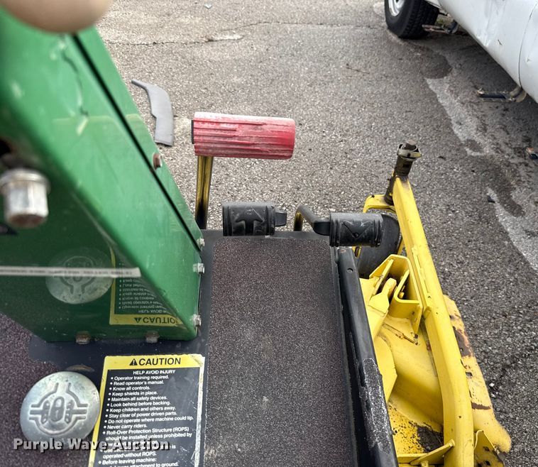 image for item EG8626 1995 John Deere F935 Front Mow lawn mower