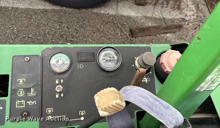 image for item EG8626 1995 John Deere F935 Front Mow lawn mower