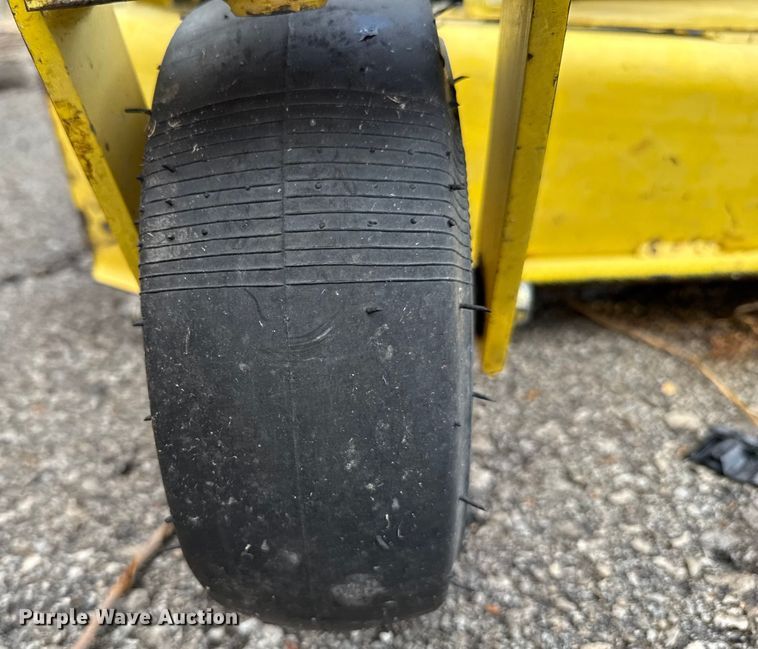 image for item EG8626 1995 John Deere F935 Front Mow lawn mower