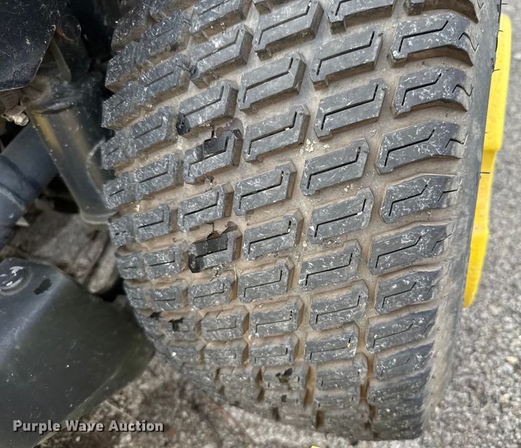 image for item EG8626 1995 John Deere F935 Front Mow lawn mower