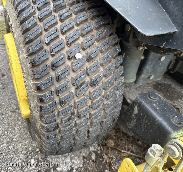 image for item EG8626 1995 John Deere F935 Front Mow lawn mower