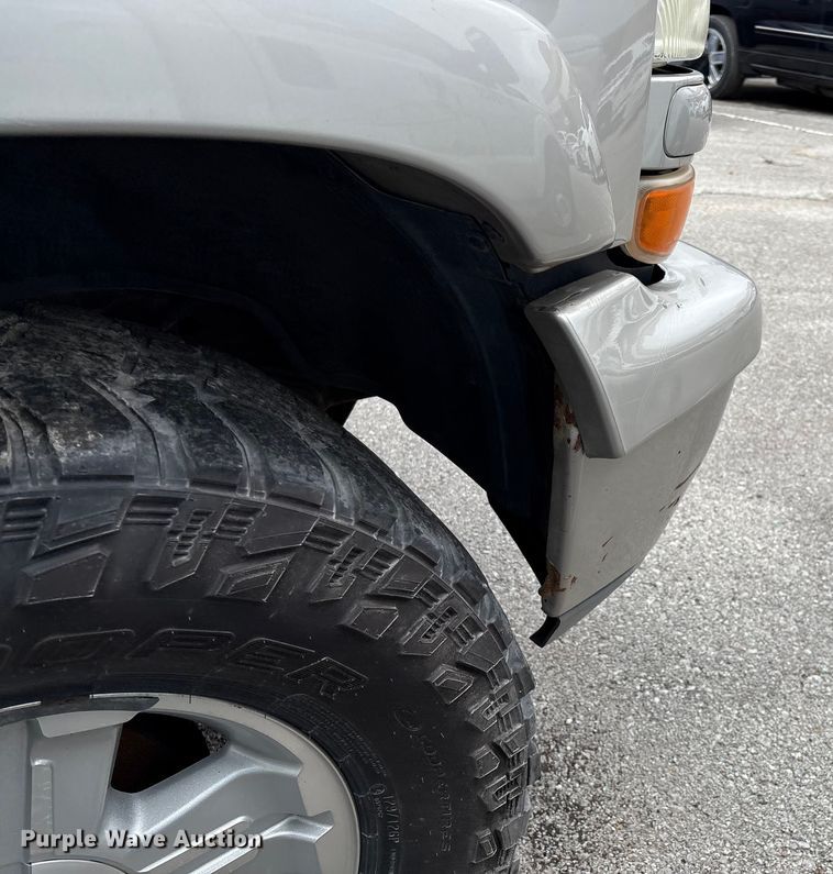 image for item EG8628 2005 Chevrolet Tahoe SUV